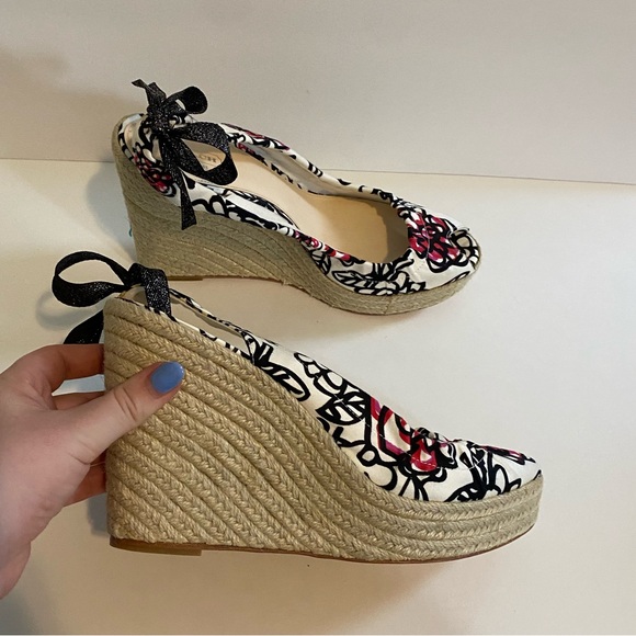 Coach Maritza Poppy Flower Wedge Sandals - Picture 9 of 9